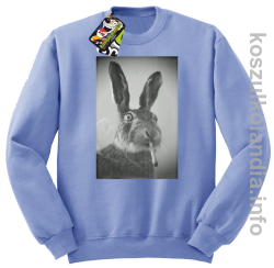 Zając z cygaretem - Bluza standard bez kaptura błękitna 
