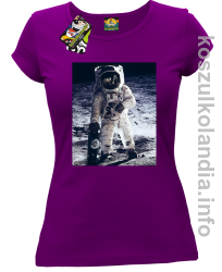 Kosmonauta z deskorolką - Koszulka damska fioletowa 